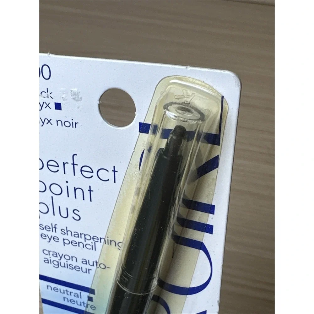 Covergirl 200 Eyeliner Perfect Point Plus NOS Black Onyx Self Sharpening
